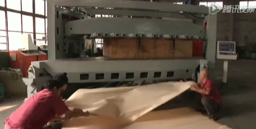 BB1135B 水平刨切機(jī) Horizontal Veneer slicer